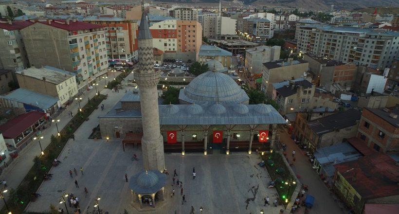 Muratpaşa Meydanı Aydınlatma